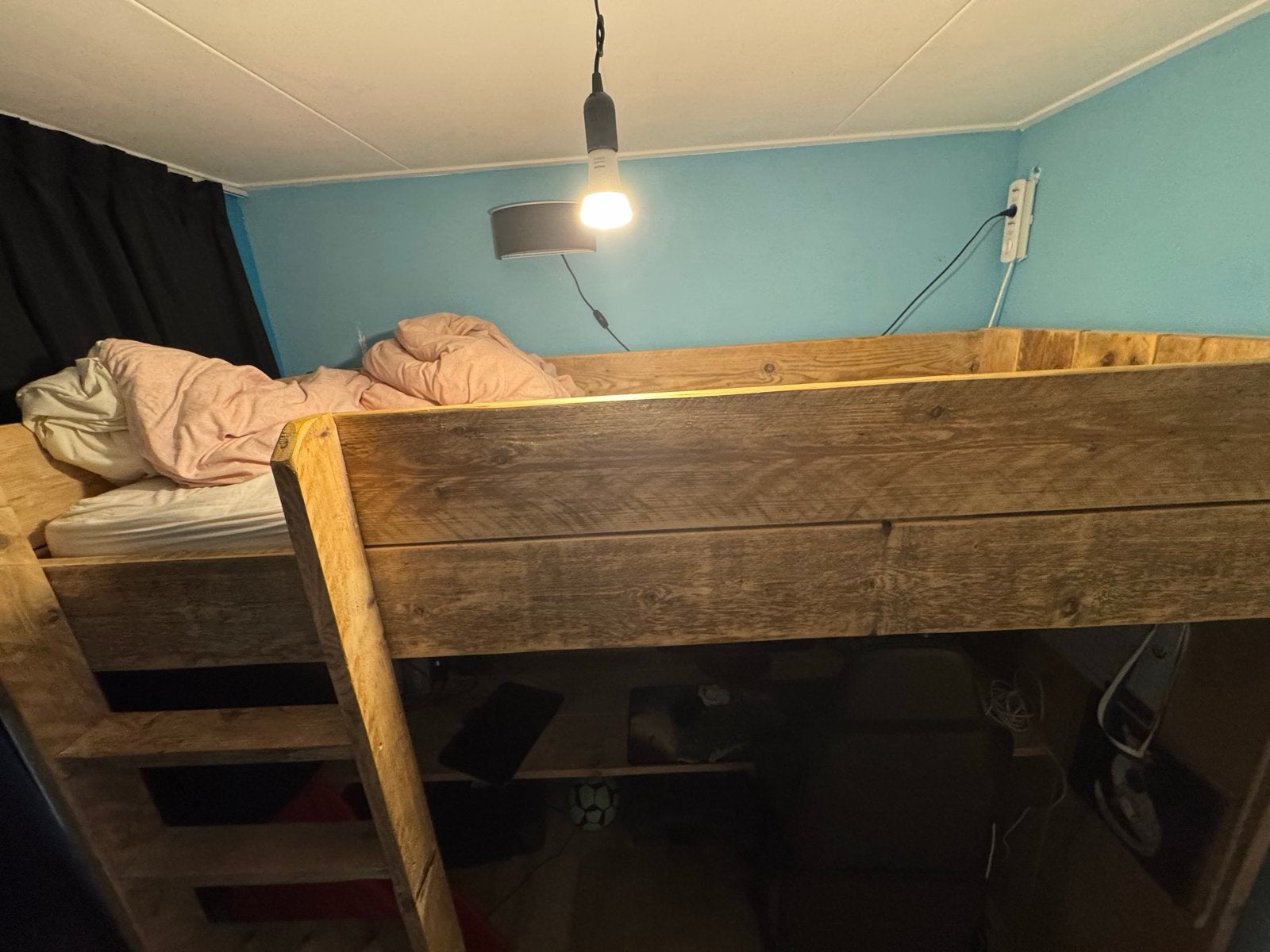 Stevige houten hoogslaper met bureau, Ophalen, Gebruikt, Eenpersoons, 200 cm