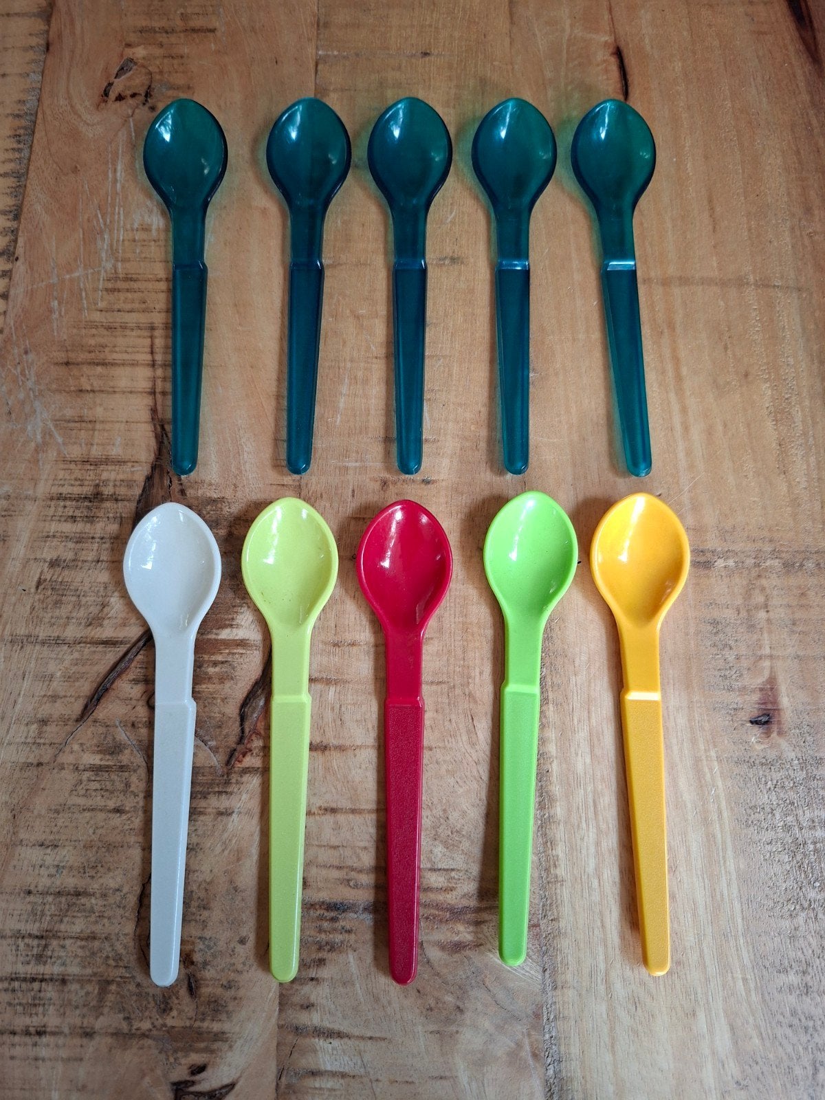 10 Tupperware lepeltjes in diverse kleuren, Huis en Inrichting, Ophalen of Verzenden, Gebruikt, Overige kleuren, Overige typen