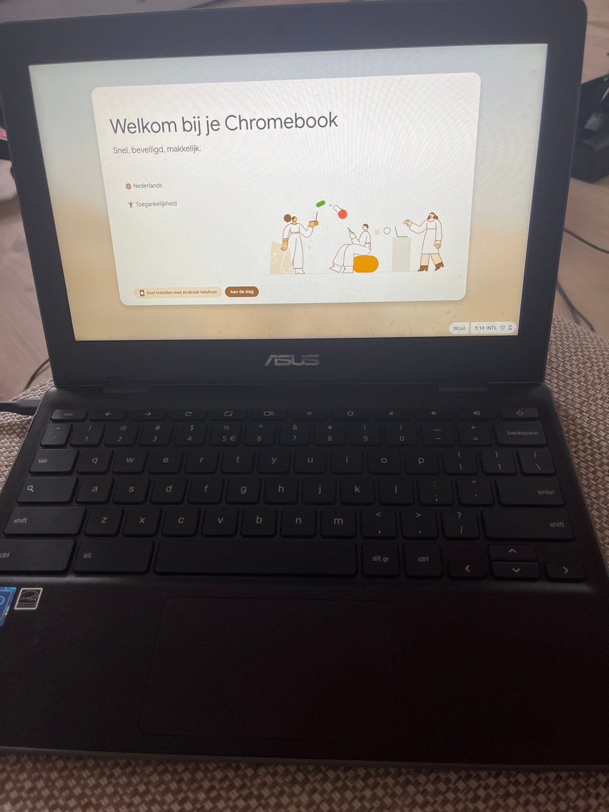 ASUS Chromebook C204MA - Goede staat, inclusief oplader, Computers en Software, Chromebooks, Qwerty, Ophalen of Verzenden, 32 GB of minder
