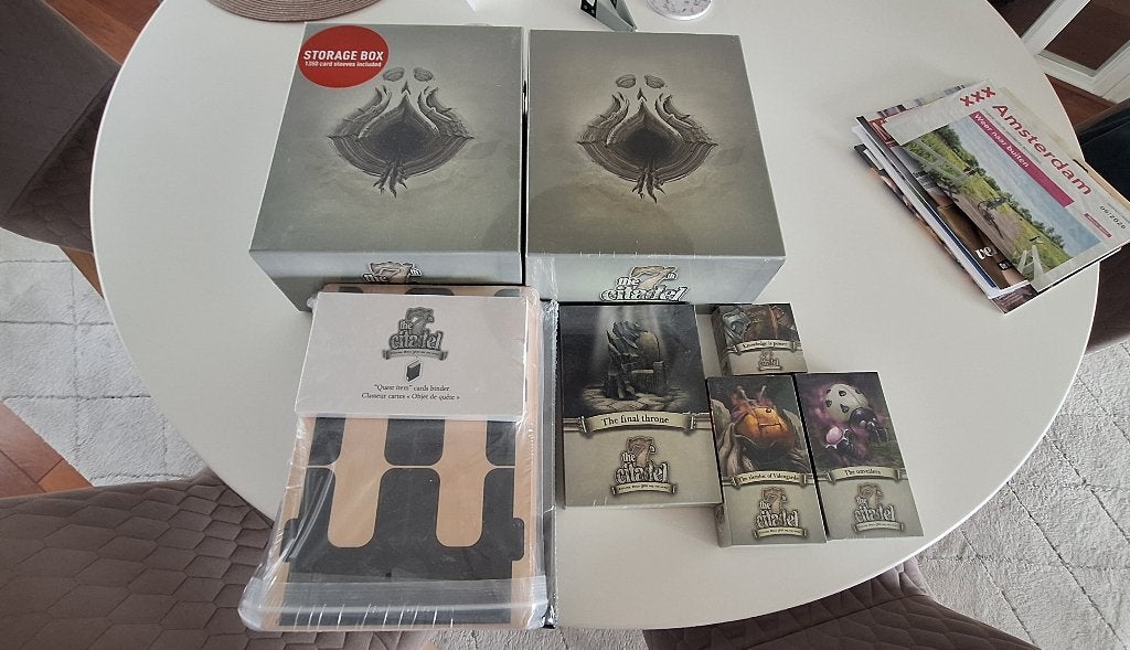 Various boardgames / bordspellen for sale!, Hobby en Vrije tijd, Ophalen of Verzenden, Zo goed als nieuw