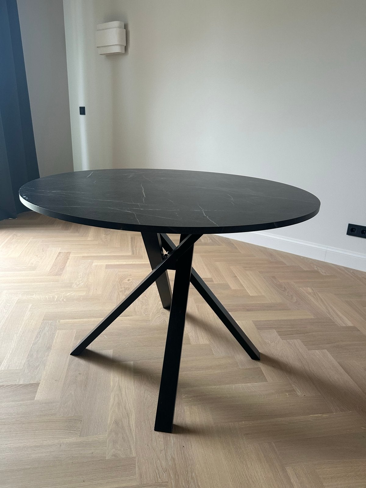 Zwarte ronde eettafel ikea, Gebruikt, Rond, Ophalen of Verzenden, Metaal