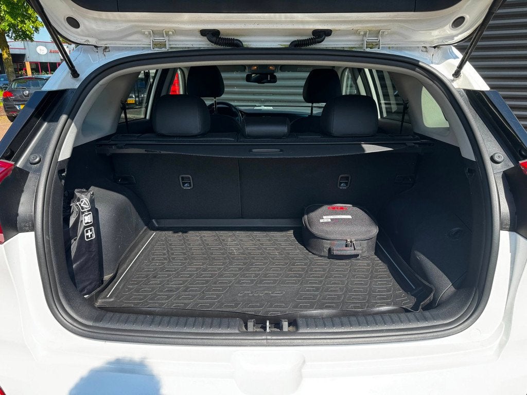 Kia Niro 1.6 PHEV Plug-in Hybrid | Navi | Leder | Camera | A, Auto's, Kia, 8 kWh, Gebruikt, Wit, Bedrijf