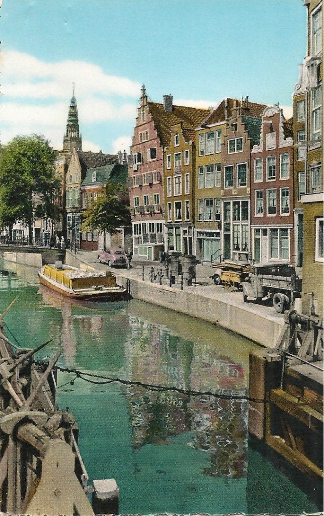 Oude ansichtkaart O.Z. Voorburgwal Amsterdam, Ophalen of Verzenden, 1940 tot 1960, Gelopen, Noord-Holland