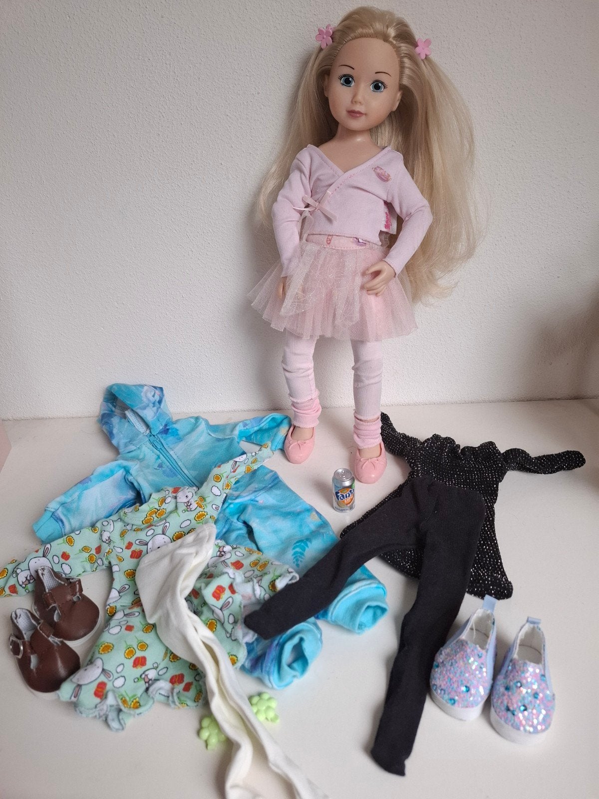 Jolina ballerina met kleding, Kinderen en Baby's, Speelgoed | Poppen, Ophalen of Verzenden, Gebruikt, Overige typen