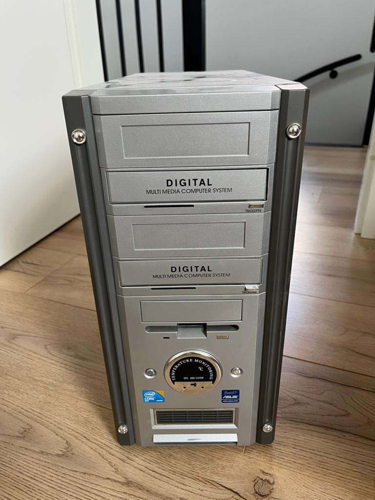 Retro game pc, Ophalen, HDD, 2 tot 3 Ghz, Zo goed als nieuw
