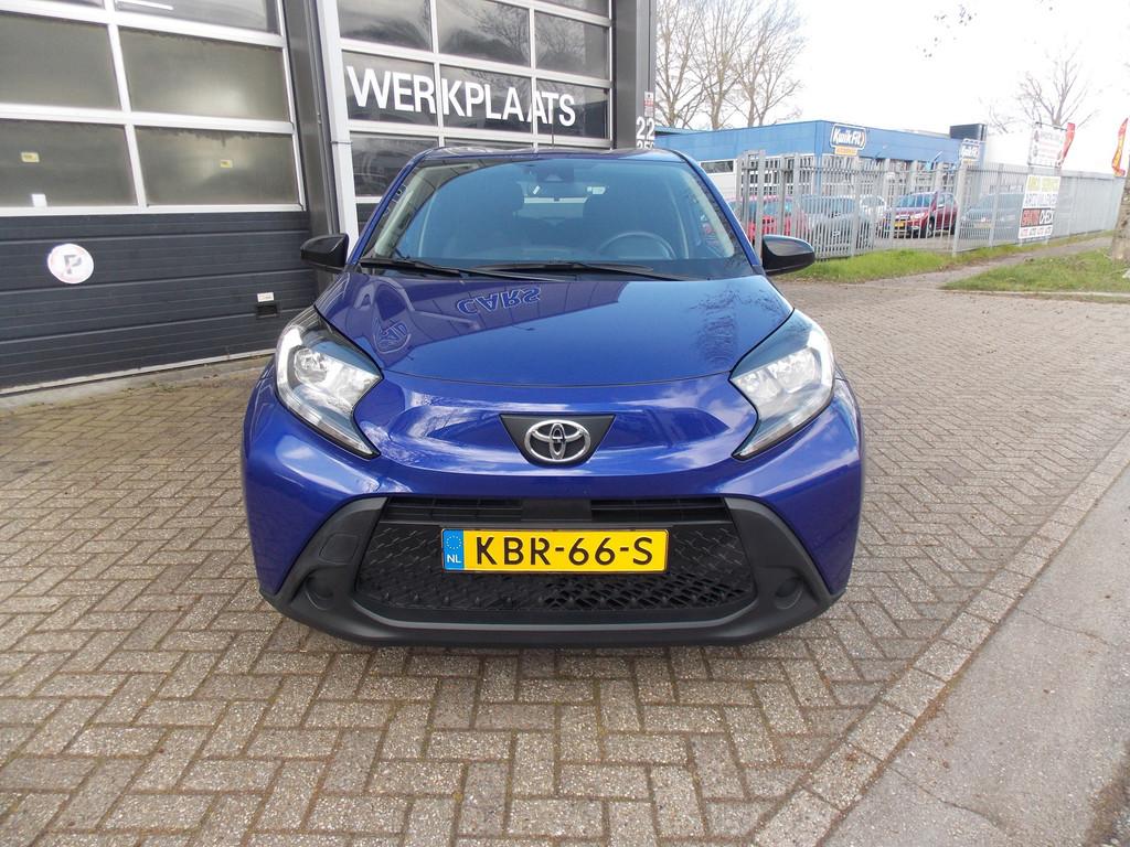 Toyota Aygo X 1.0 VVT-i S-CVT Play Automaat Airco Elek Pakke, Auto's, Toyota, Gebruikt, Euro 6, 3 cilinders, 998 cc