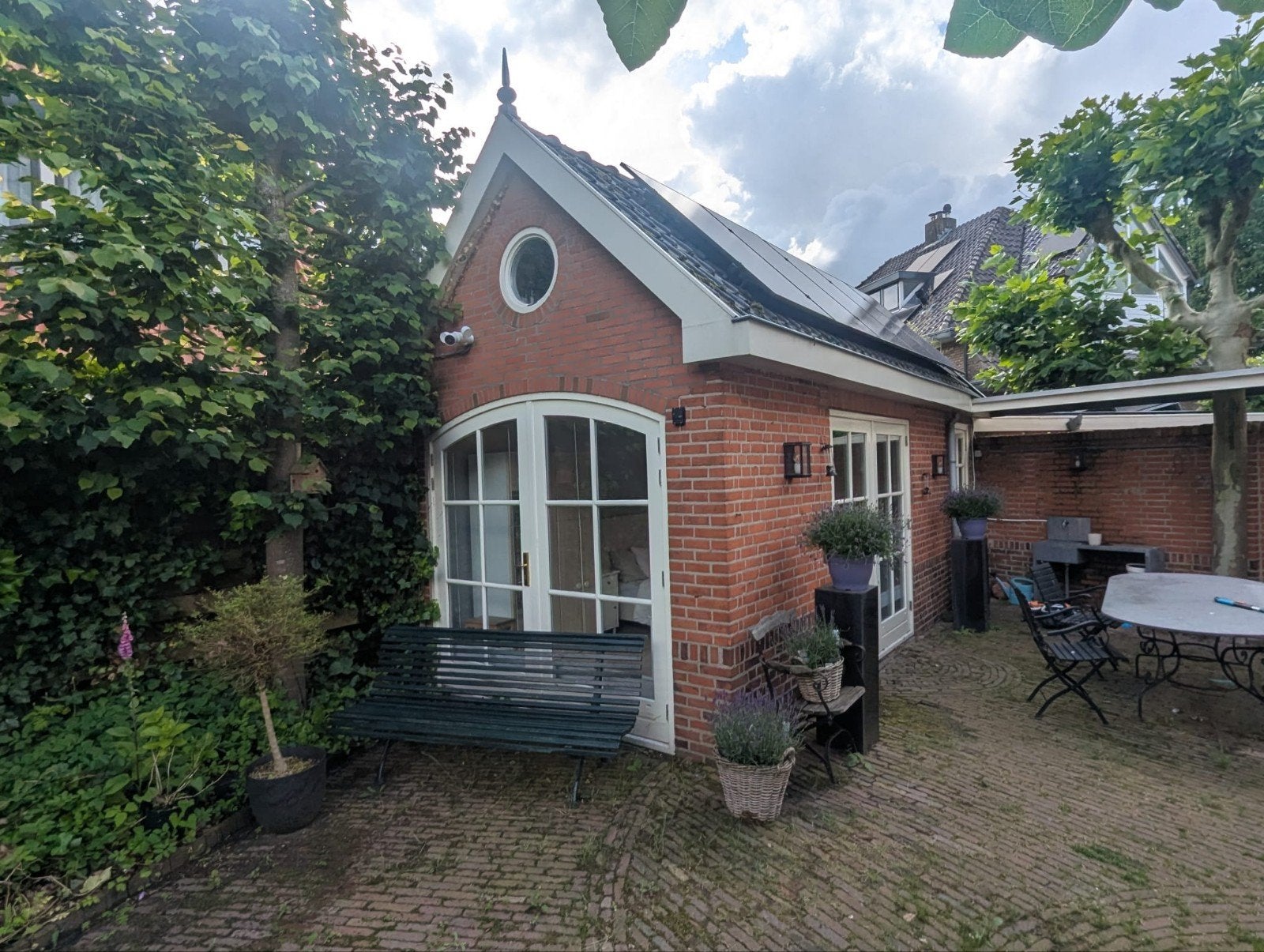 Tuinhuis te huur | Garden house for rent (until mid Dec.), Huizen en Kamers, Kamers te huur, 20 tot 35 m², Utrecht