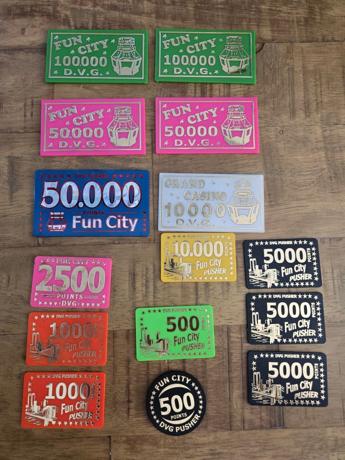 Bijna 400.000 DVG Pusher munten - Fun City & Grand Casino, Ophalen of Verzenden, Gebruikt
