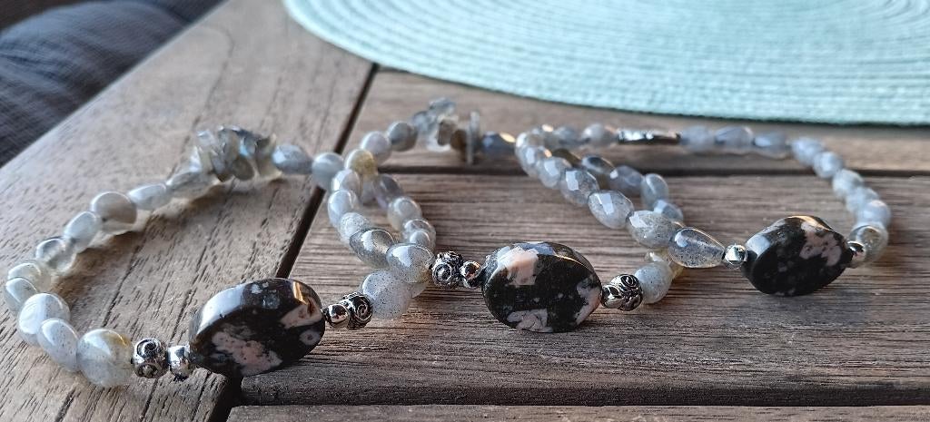 DD20 Armband labradoriet met bruine brecciated jaspis, Overige materialen, Met bedels of kralen, Nieuw, Verzenden