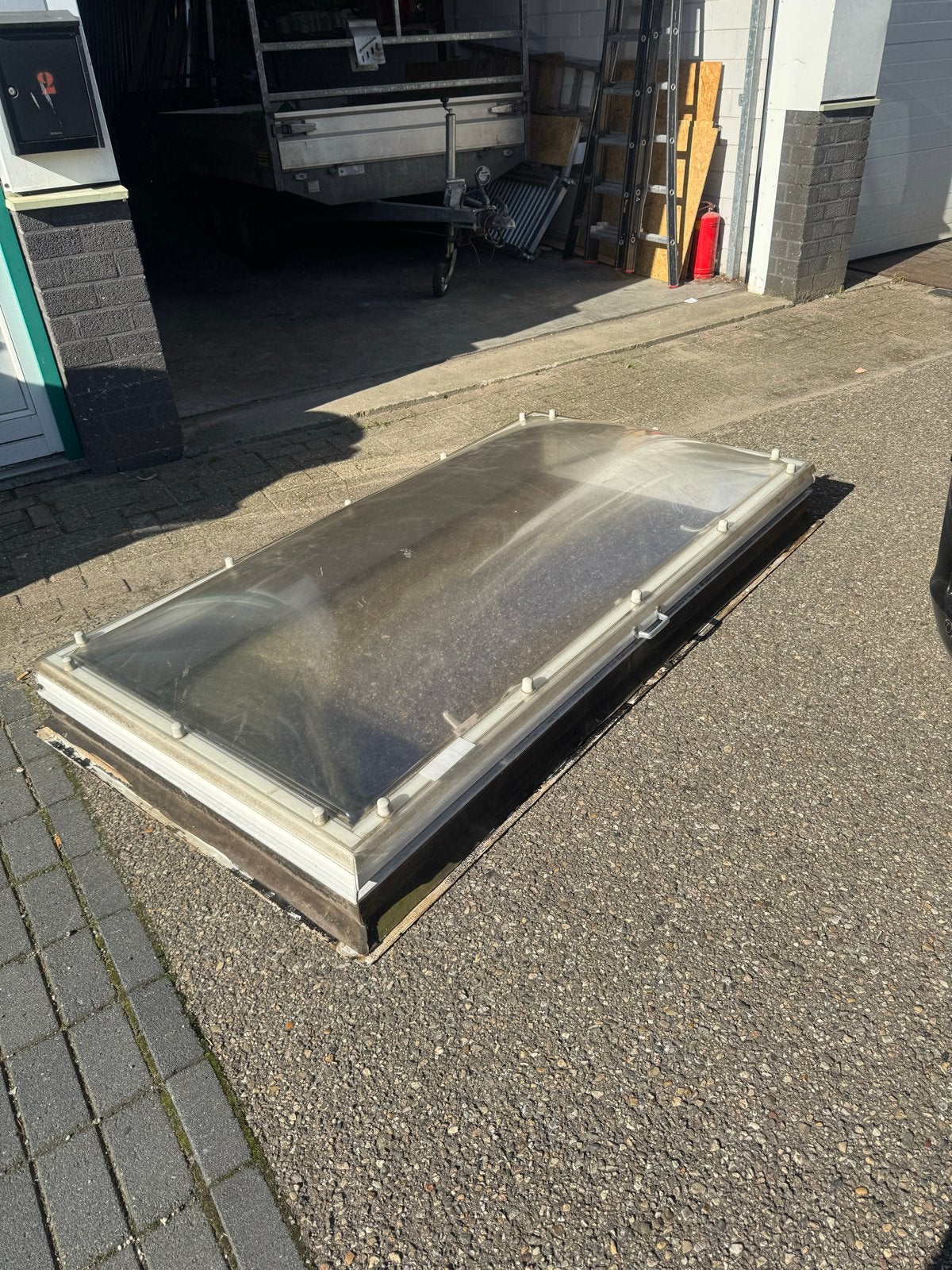 Lichtkoepel met opstand, 200x100 cm, openslaand, Ophalen, Minder dan 80 cm, Zo goed als nieuw, Dakraam