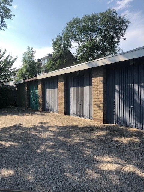 Garage te huur, Huizen en Kamers, Garages en Parkeerplaatsen