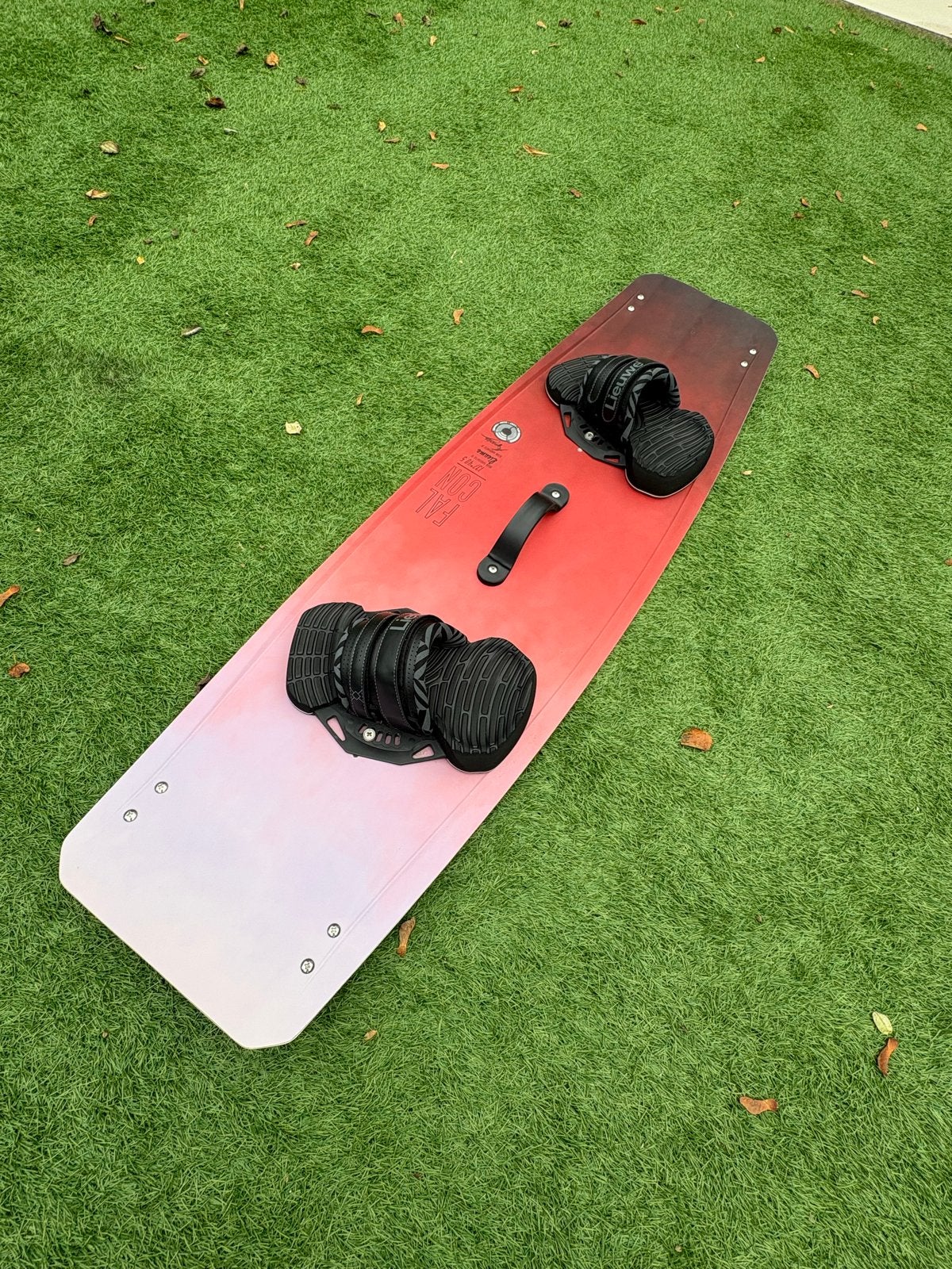 Lieuwe Falcon 137 One-Off Design, Twintip, Ophalen of Verzenden, Nieuw, Kiteboard