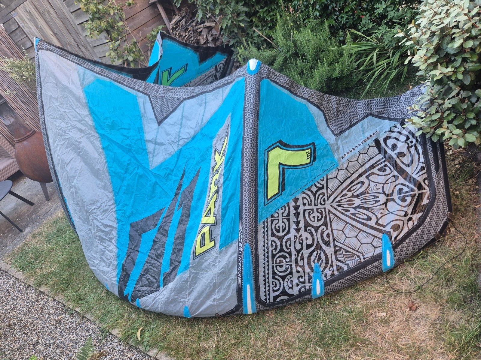 Naish Park Kites (7m, 9m, 10m, 11m) 2015, Watersport en Boten, Kitesurfen, Gebruikt, Kitesurf-set, 9 m², Geen board