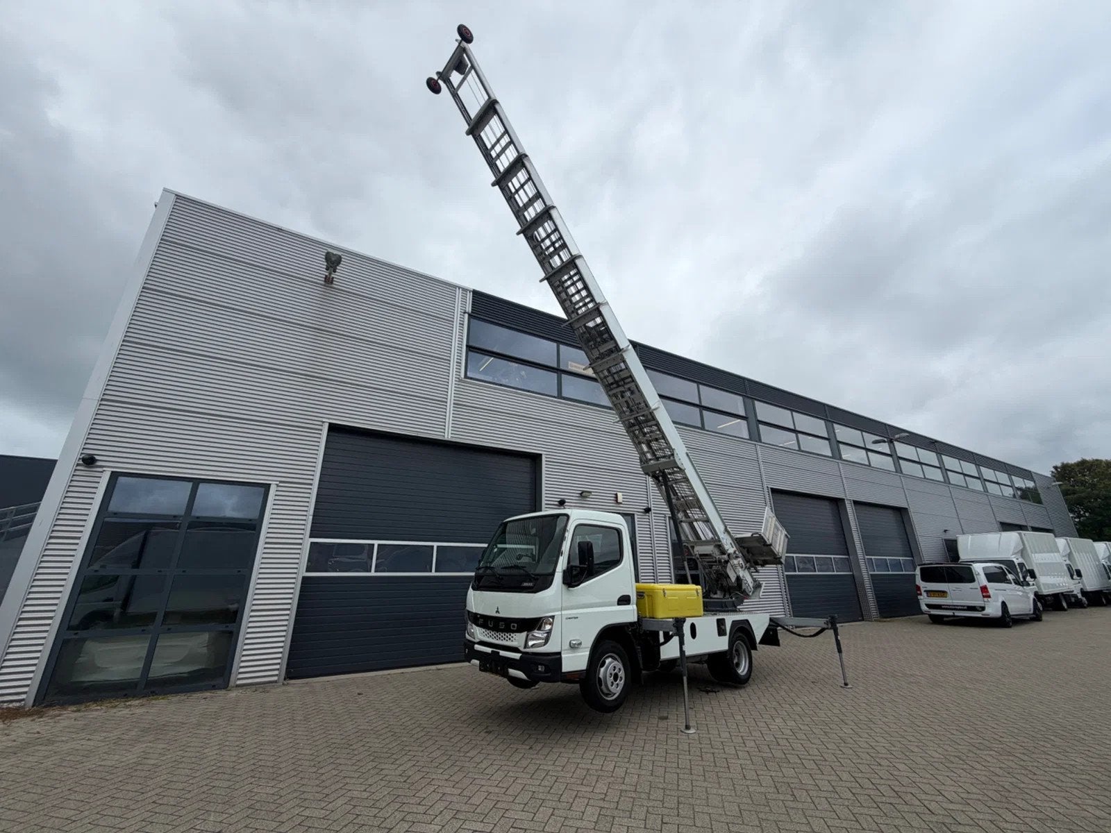 FUSO Canter 3S15 Verhuis/Ladder 30M Böcker Lift 18000KM EUR, Gebruikt, Euro 6, FUSO, Wit
