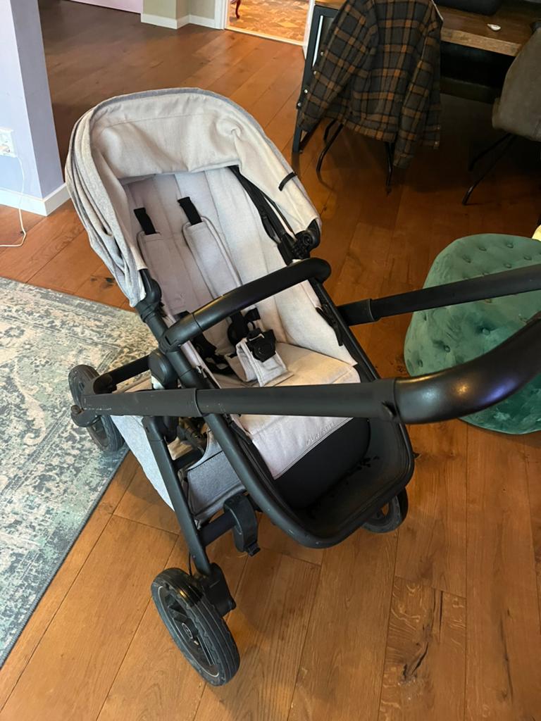 Kinderwagen dubatti, Gebruikt, Luchtbanden, Ophalen of Verzenden, Kinderwagen