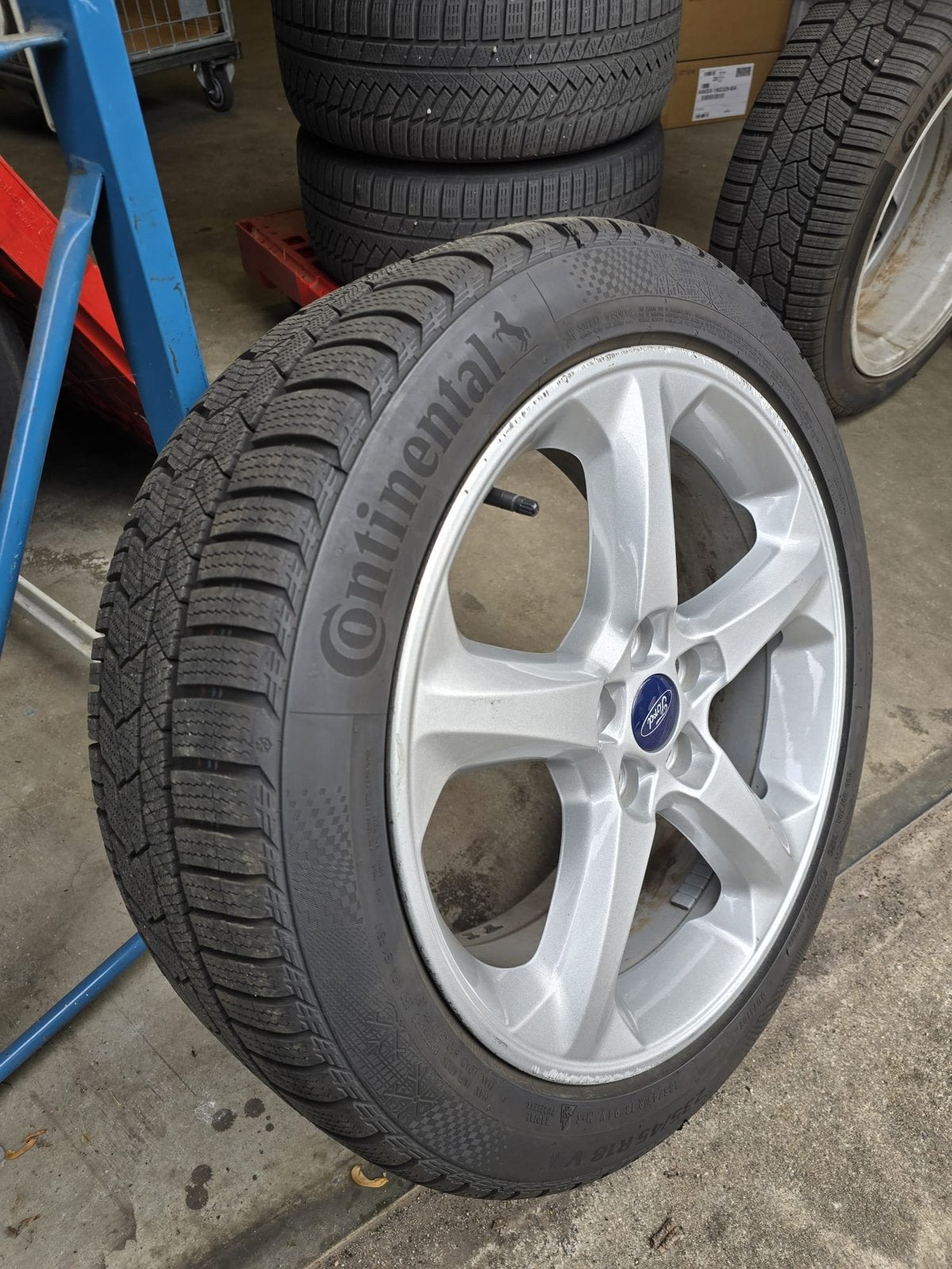 Ford orginele 18 inch velgen + Winterbanden (4) z.g.a.n., Auto-onderdelen, Ophalen, 18 inch, Winterbanden, Velg(en)