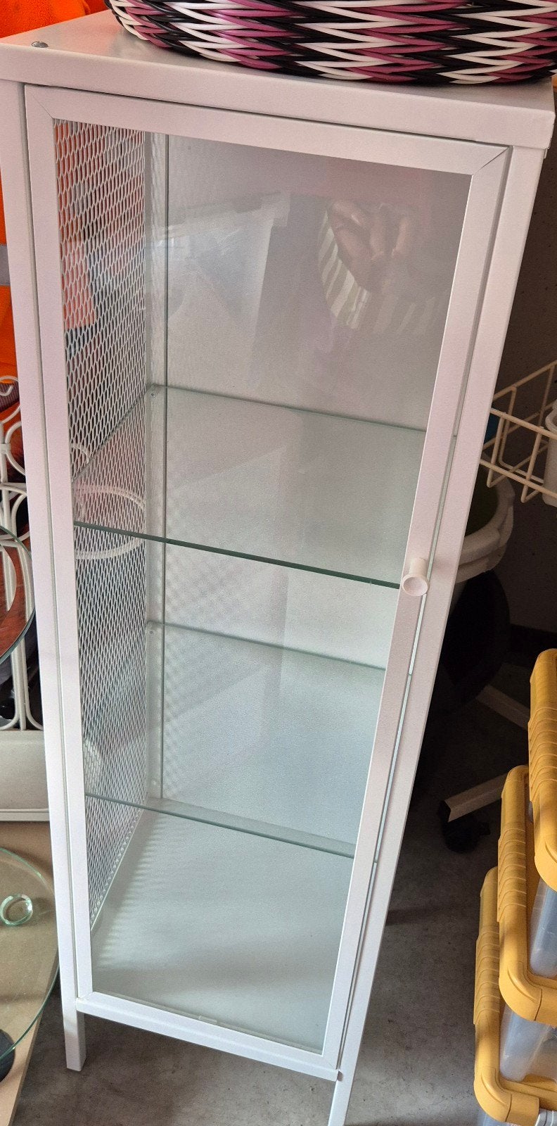 Ikea Baggebo vitrinekastje, Huis en Inrichting, Kasten | Vitrinekasten, Ophalen, 50 tot 100 cm, Zo goed als nieuw, Minder dan 100 cm