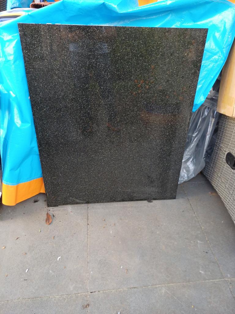 Granieten plaat Bengal Black polished 90 x 75, Doe-het-zelf en Verbouw, Platen en Panelen, Ophalen