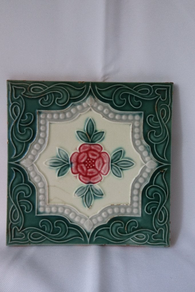 Antiek Art Nouveau majolica tegel Wijgmaal Belgie c 1900, Ophalen of Verzenden