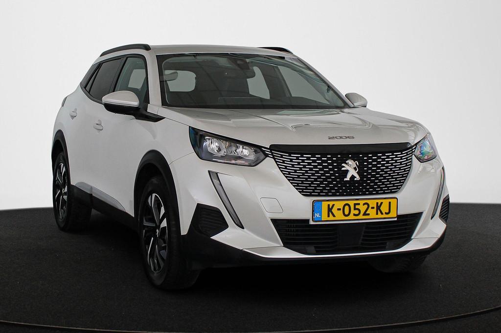 Peugeot 2008 1.2 PureTech Allure Getint glas Carplay Camera, Voorwielaandrijving, Gebruikt, Euro 6, 1199 cc