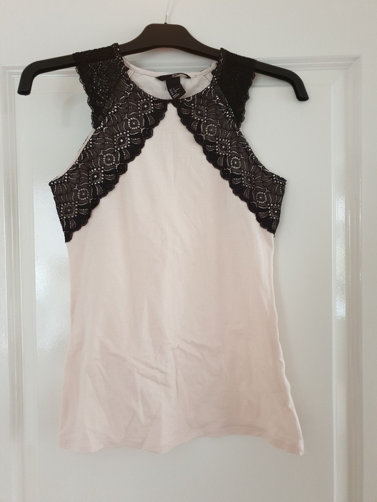 Lichtroze top met zwart kant maat M H&M, Maat 38/40 (M), H&M, Nieuw, Ophalen of Verzenden
