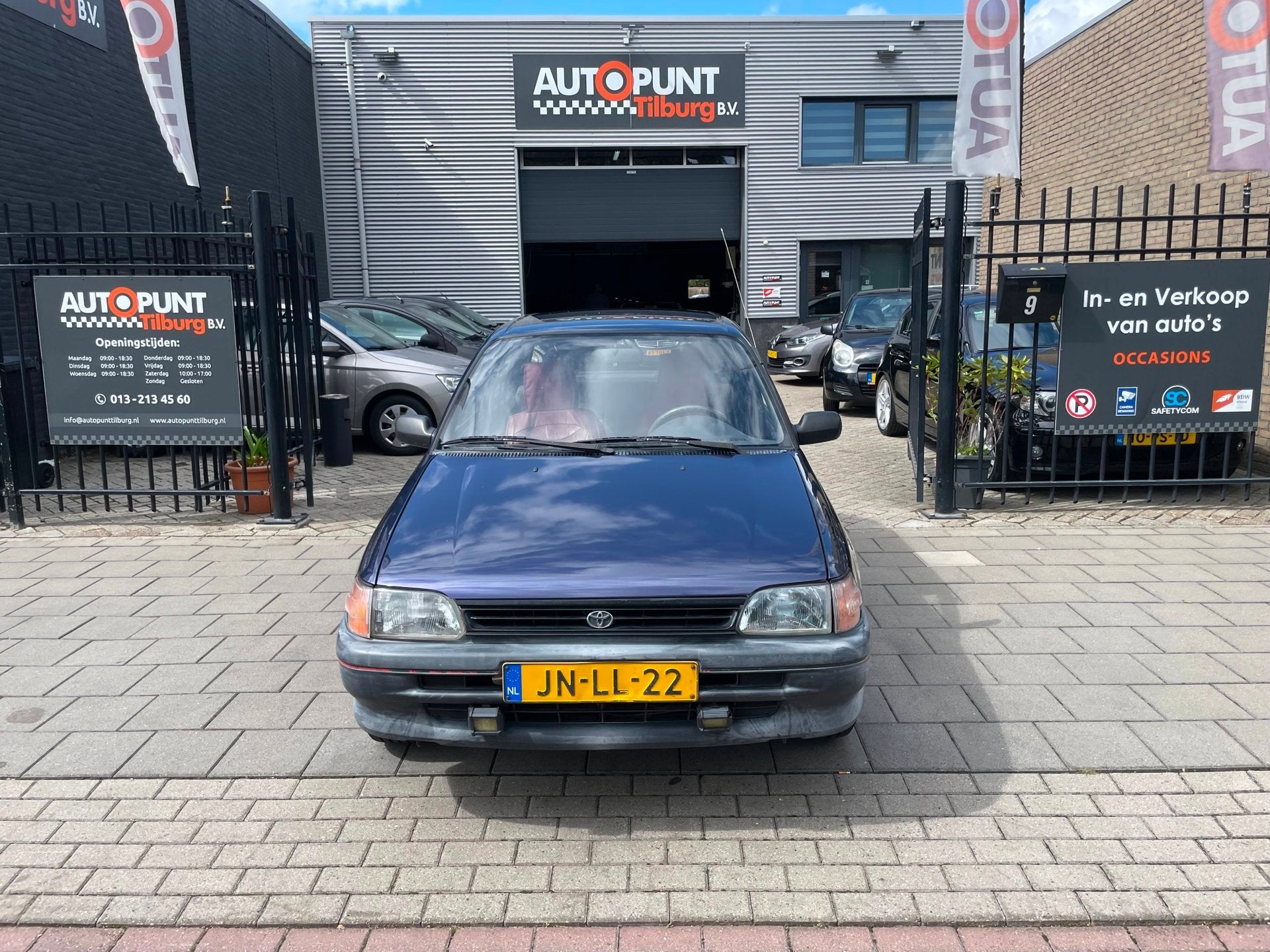 Toyota Starlet 1.3i 3e Eigenaar! Automaat NAP APK, Metallic lak, Gebruikt, 4 cilinders, Starlet