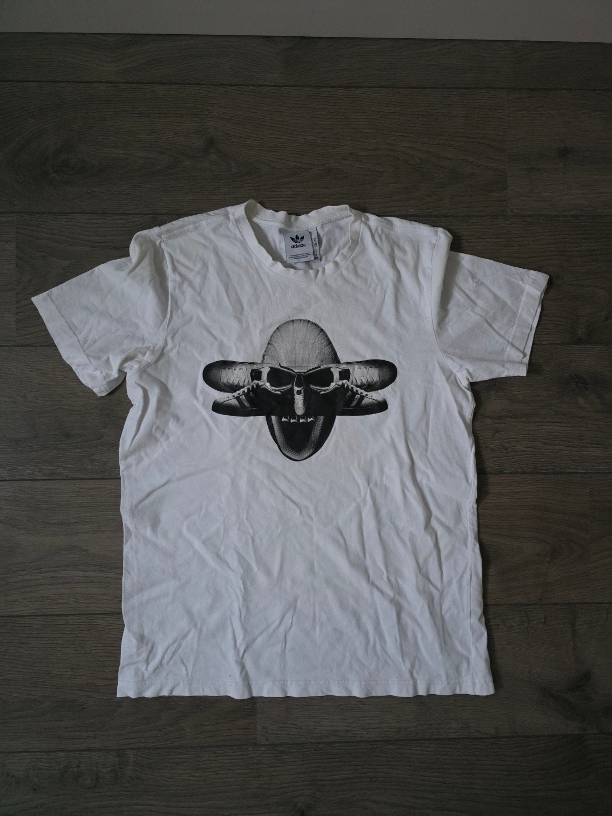 ADIDAS ORIGINALS SUPERSTAR SKULL T-SHIRT WIT MAAT M LIMITED, Wit, Ophalen of Verzenden, Zo goed als nieuw, Maat 46 (S) of kleiner