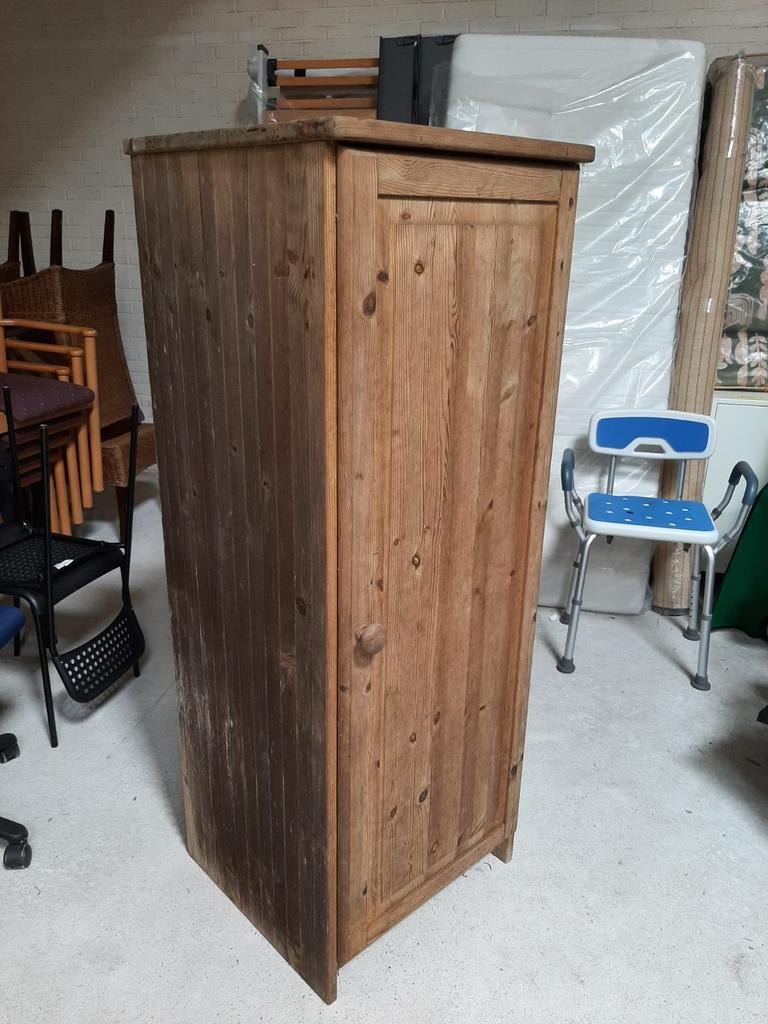 Oude grenen kast met deur en planken - 55x55x150 cm, Ophalen