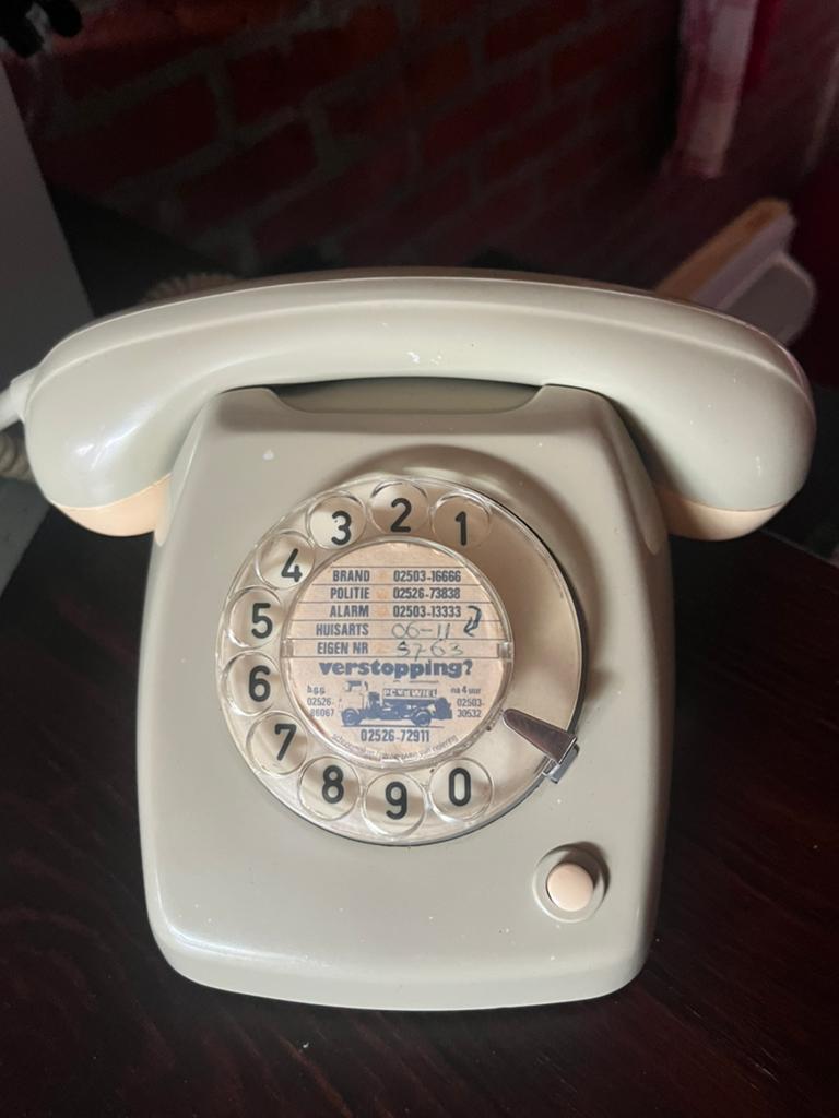 Vintage PTT Telefoon T65 met Draaischijf - Jaren '70, Telecommunicatie, Vaste telefoons | Niet Draadloos, Gebruikt, Met draaischijf