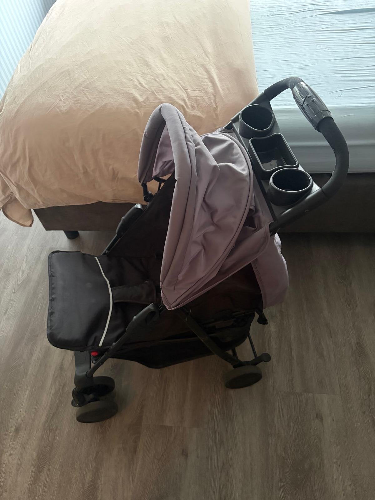 Handige buggy met bekerhouders en zonnekap, Ophalen, Zo goed als nieuw, Overige merken, Zonnekap