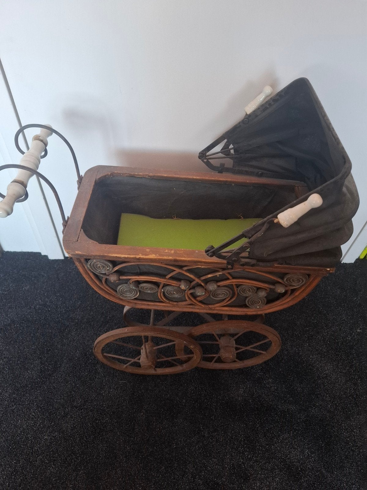 Antiek poppenwagentje - Decoratie, Verzamelen, Ophalen