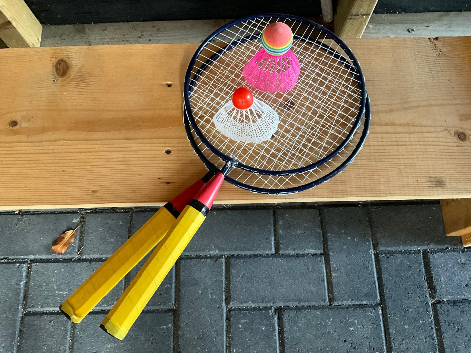 Badminton set met 2 rackets en shuttles, Ophalen, Gebruikt, Racket(s)