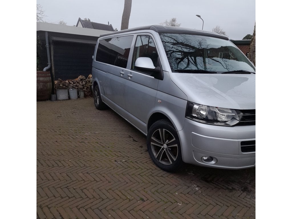 Volkswagen Transporter T5 (1041459), Buscamper of Camperbus, Volkswagen, Treinzit, Overige merken