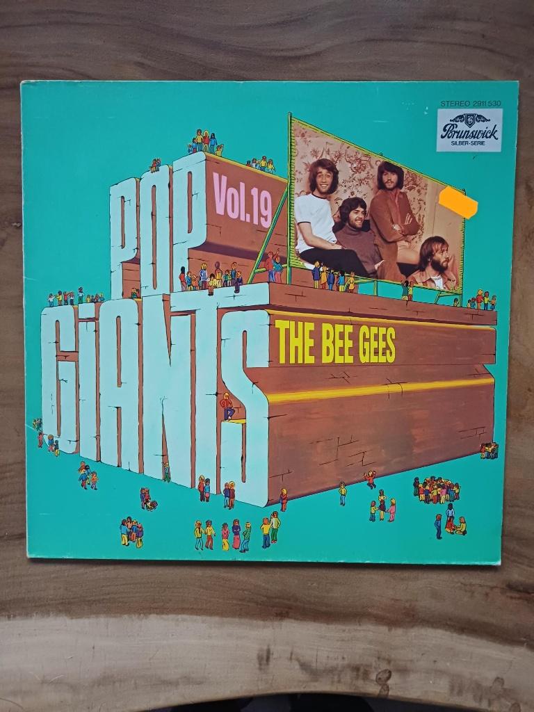 The Bee Gees - Pop Giants Vol.19 - Vinyl, Ophalen of Verzenden, Zo goed als nieuw, 12 inch