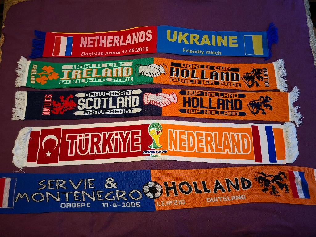 Voetbal sjaals Nederlands elftal, Verzamelen, Sportartikelen en Voetbal, Ophalen of Verzenden, Zo goed als nieuw, Overige binnenlandse clubs