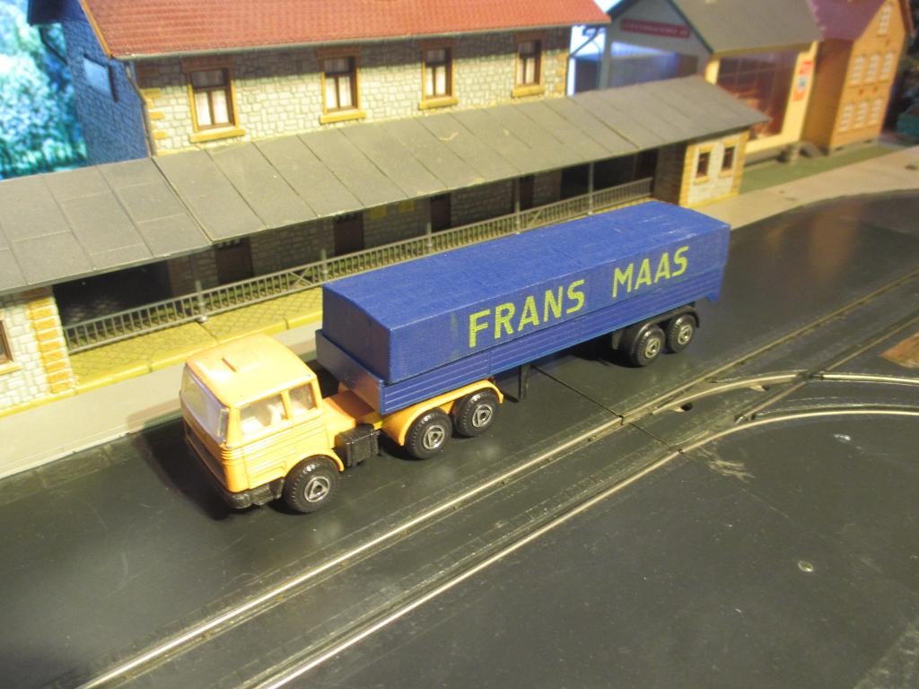 Mercedes Benz LP - Efsi trekker met oplegger FRANS MAAS, Ophalen of Verzenden, Gebruikt, Bus of Vrachtwagen, Efsi