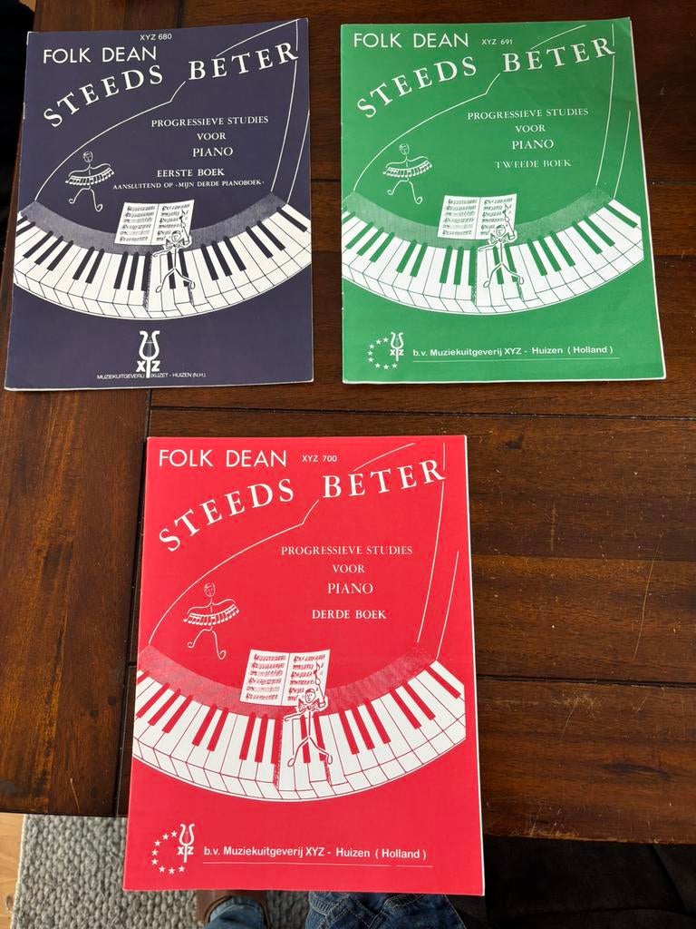FOLK DEAN STEEDS BETER PROGRESSIEVE STUDIES PIANO 1-3 boek, Overige genres, Les of Cursus, Ophalen of Verzenden, Keyboard