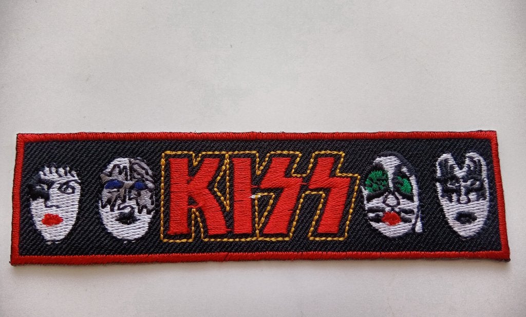 Kiss  €3 SALE leuke nieuwe patch patch 72 SALE, Ophalen of Verzenden, Nieuw, Kleding