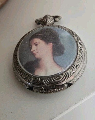 Linage zakhorloge met damesportret en bloemmotief, Ophalen of Verzenden