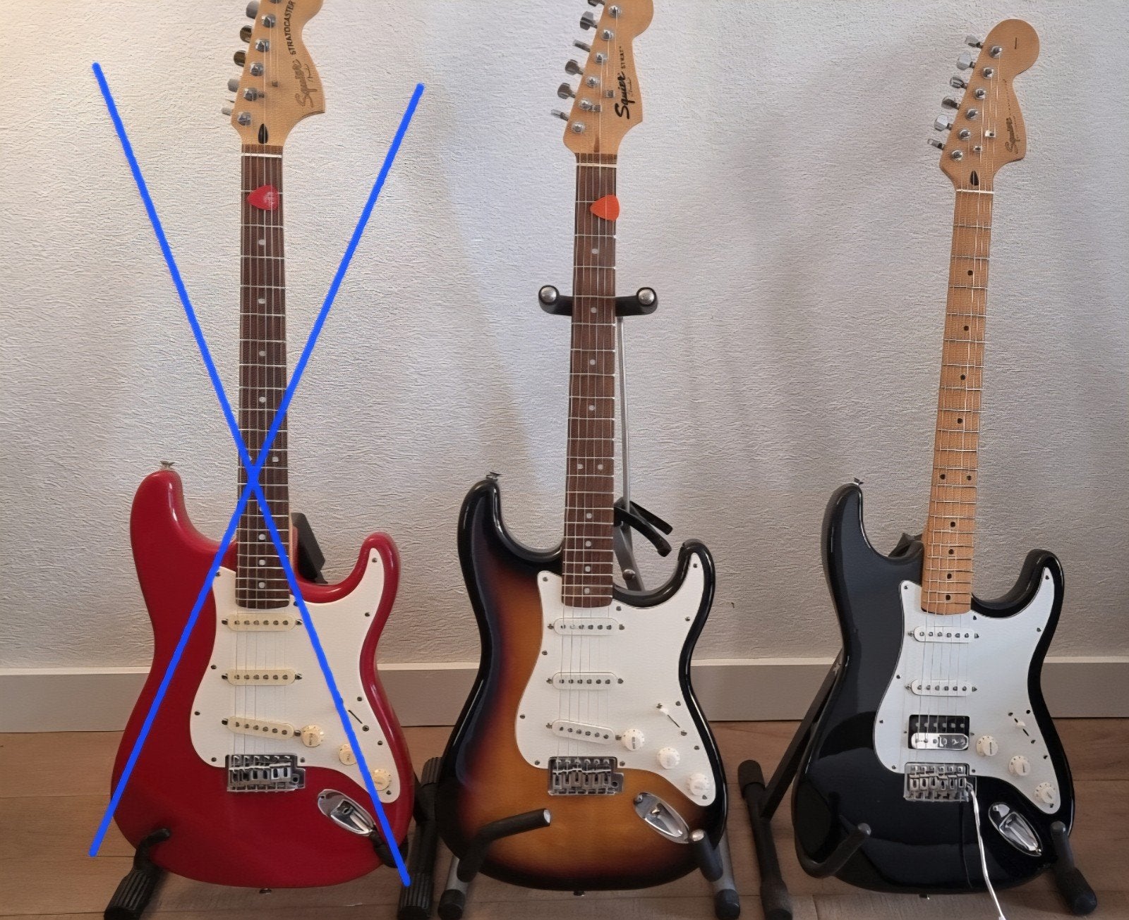 Squier Stratocasters Standard - Sunburst, Zwart, Ophalen of Verzenden, Gebruikt, Solid body, Fender