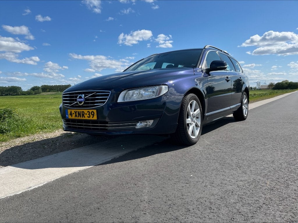 Volvo V70 D4 Nordic+ standkachel 2014 erg nette auto, Auto's, Voorwielaandrijving, 1800 kg, Zwart, 4 cilinders