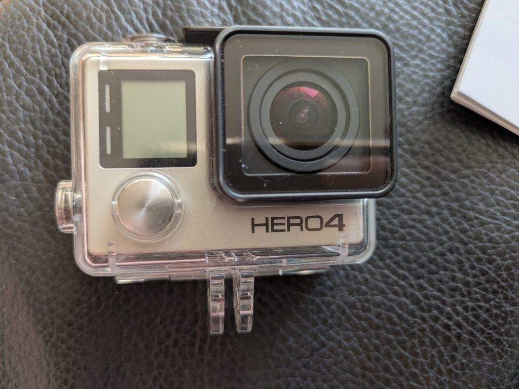 Foto 2 van GoPro Hero 4 Silver actiecamera met accessoires