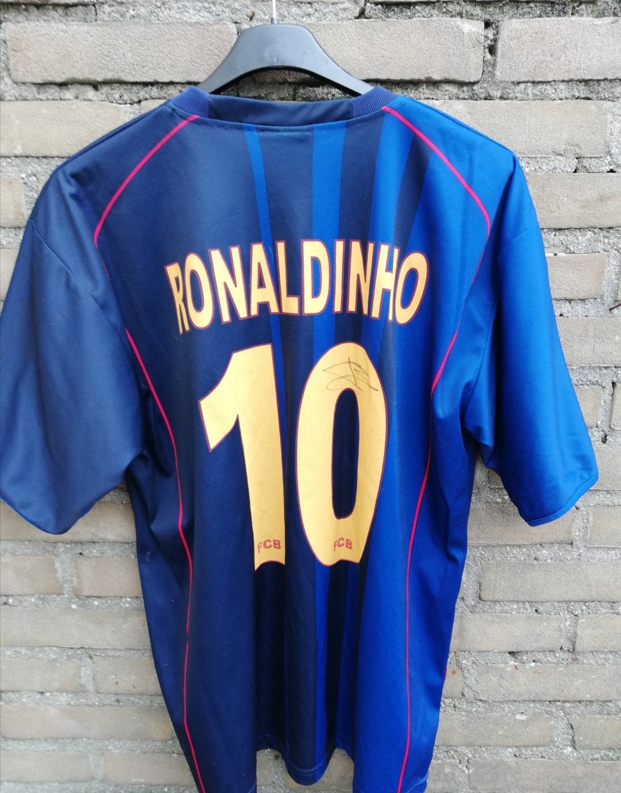 Barcelona/Ronaldinho. 2003/2008. Sign. FCB product., Ophalen, Gebruikt, Buitenlandse clubs, Shirt