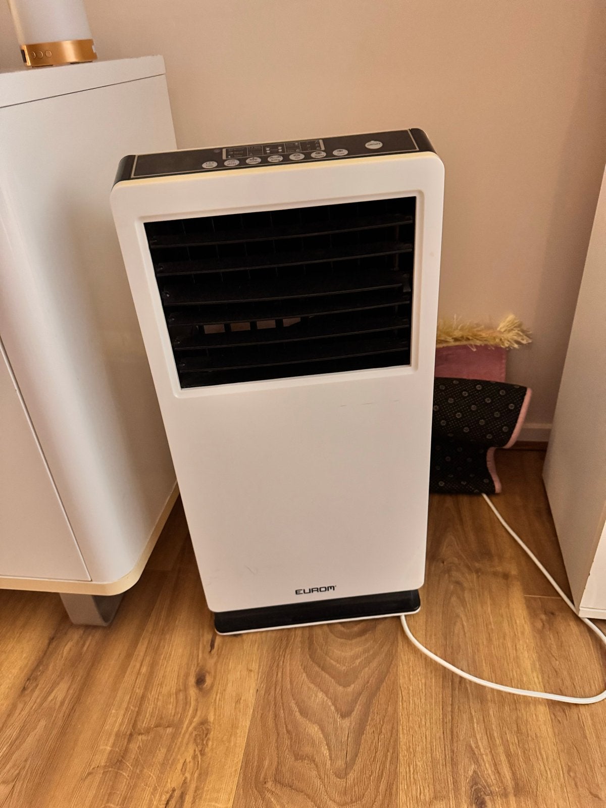 Eurom Air Cooler - 67 cm hoog, 30 cm breed, Witgoed en Apparatuur, Airco's, Ophalen, Gebruikt, 3 snelheden of meer, Mobiele airco