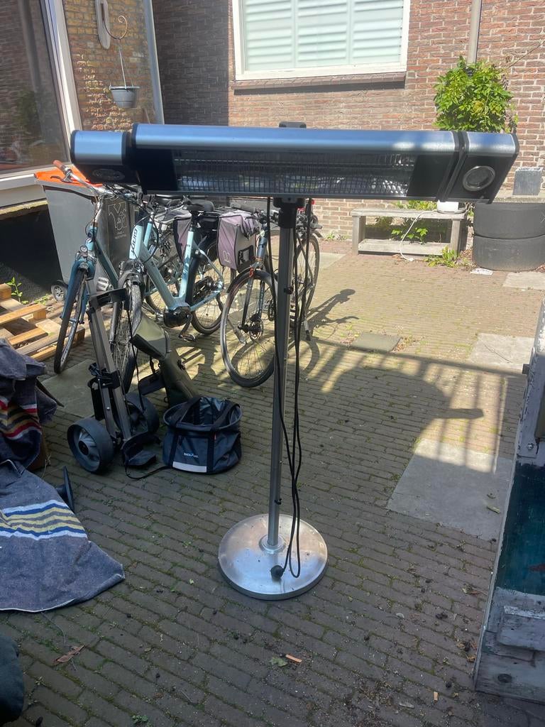 Terrasverwarmer op standaard - Elektrisch, Tuin en Terras, Terrasverwarmers, Elektrisch, Draaibaar, Gebruikt, Vloer