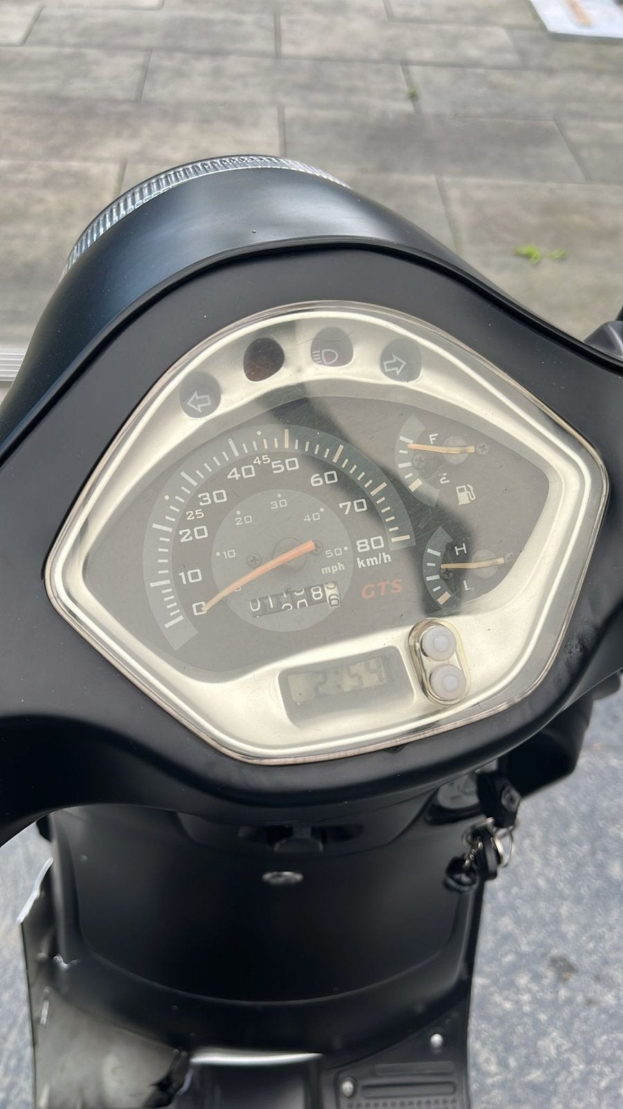 GTS Toscana Pure Scooter - Mat Zwart, Schade, Ophalen of Verzenden, Gebruikt, Benzine, Overige merken