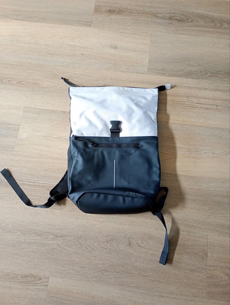 New Rebels rugzak met roltop, Ophalen, Nieuw, Overige merken