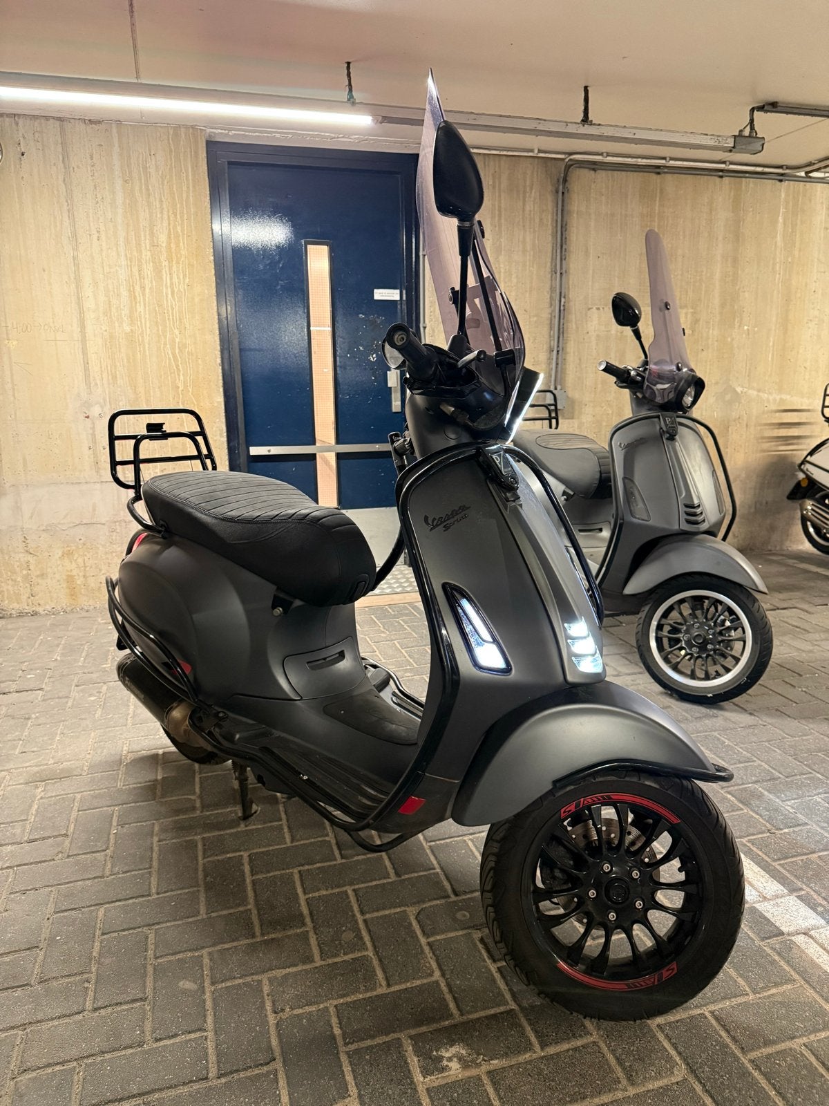 Vespa S Akrapovic Full Option Scooter 80cc, Fietsen en Brommers, Scooters | Vespa, Ophalen, Overige modellen, Maximaal 45 km/u