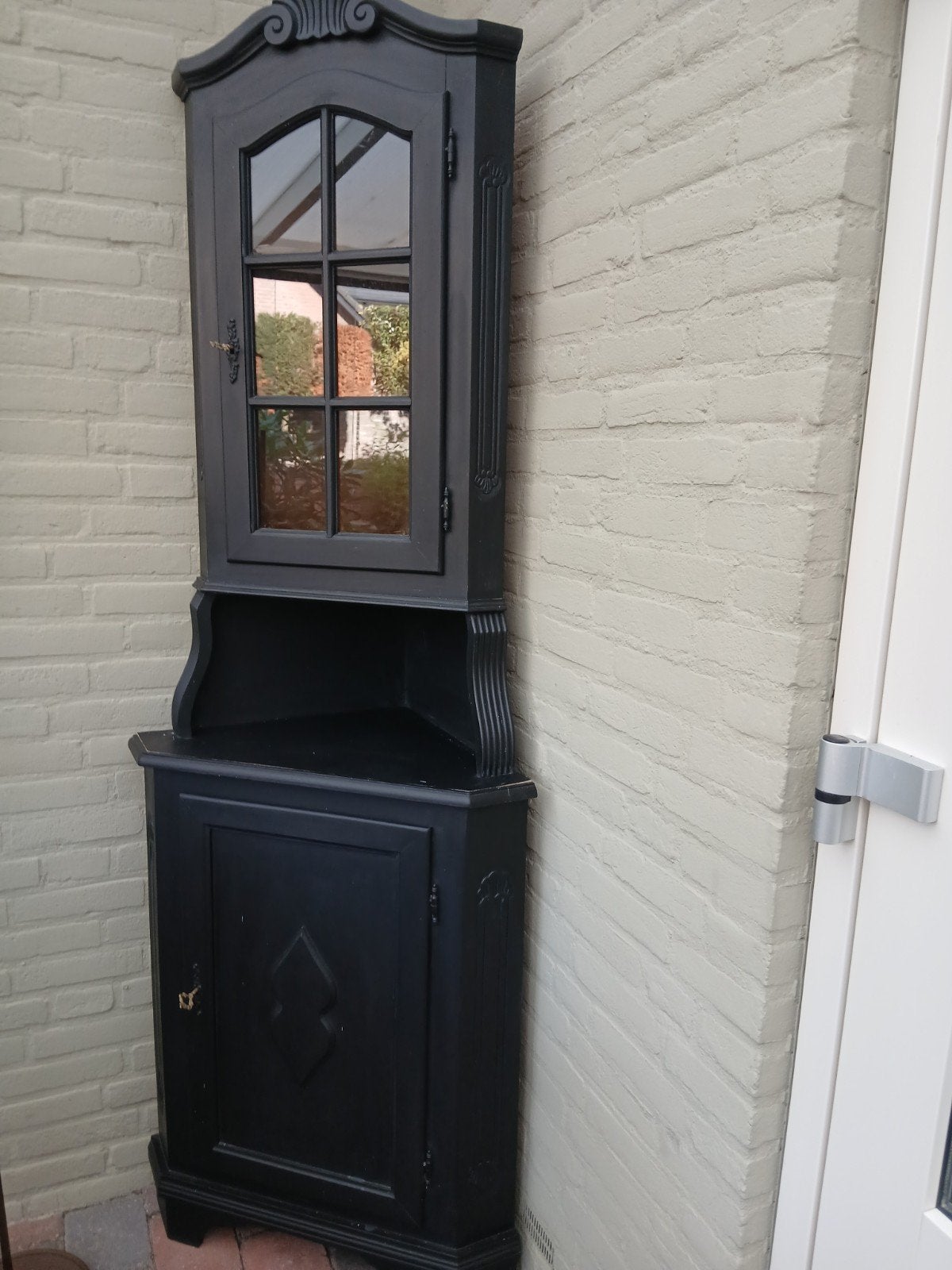 hoekkast, Ophalen, Zo goed als nieuw