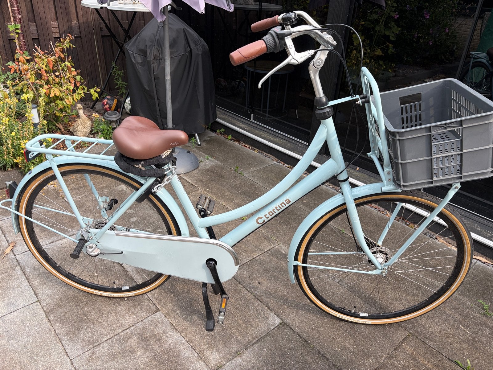 Cortina Moederfiets 28 inch, framemaat 50, lage instap, Fietsen en Brommers, Terugtraprem, Gebruikt, Dubbele standaard, 0 zitjes